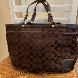 Genuine Coach No. H0768–11237 Brown Satchel Bag